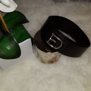 DKNY 100% Italian leather belt!